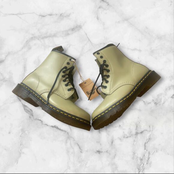 1460 SMOOTH LEATHER LACE UP BOOTS COLOR PALE OLIVE - Picture 6 of 7